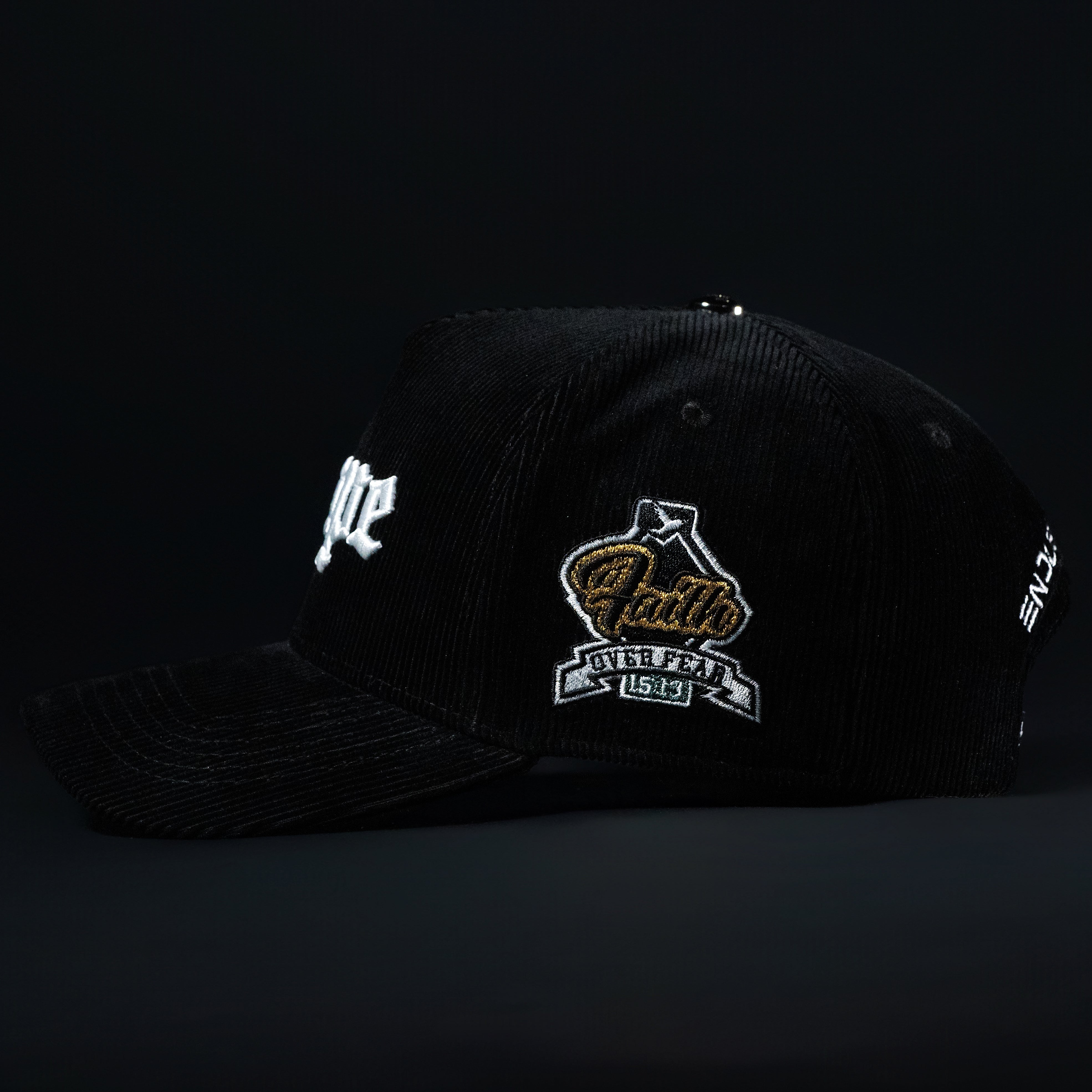 Black & White All Corduroy Hope Hat